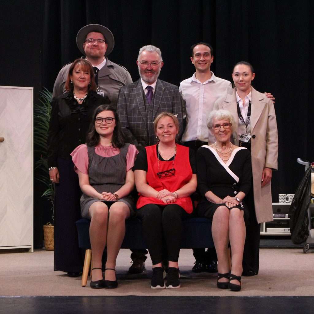 The cast of Busybody